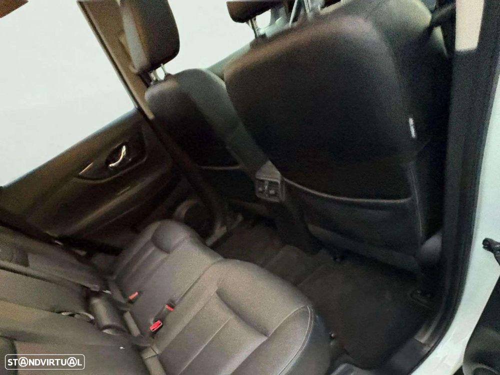 Nissan X-Trail 1.3 DIG-T Tekna 7L DCT - 16