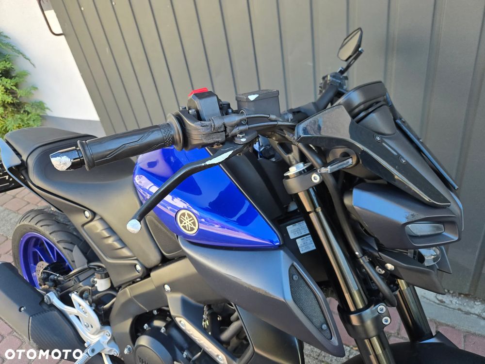 Yamaha MT - 24