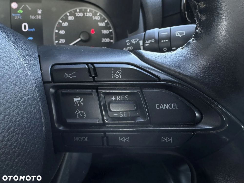 Toyota Yaris Hybrid 1.5 Premiere Edition - 16