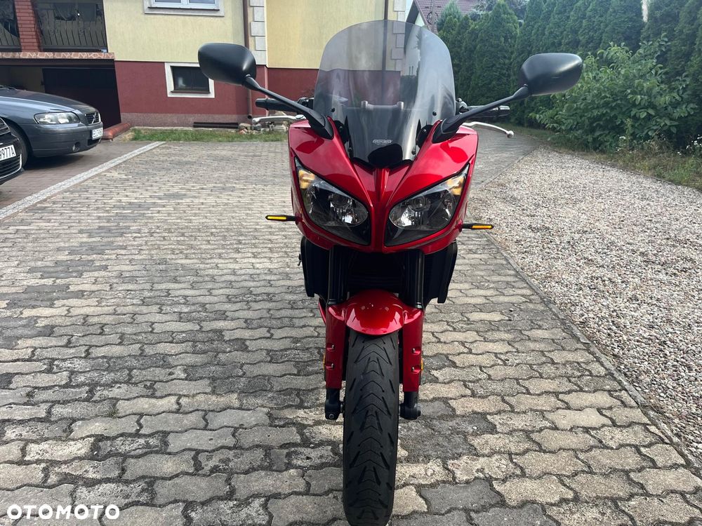 Yamaha FZS - 10