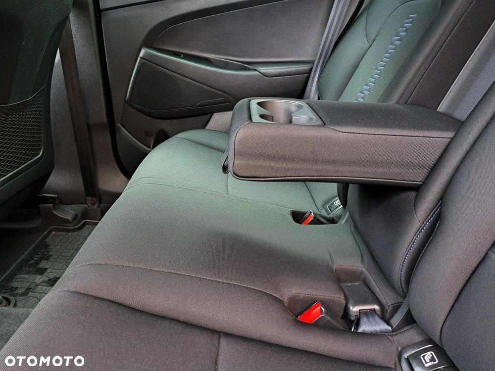 Hyundai Tucson 1.7 CRDI BlueDrive GO 2WD DCT - 33