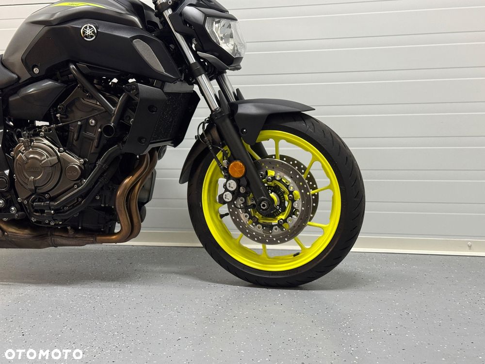 Yamaha MT - 7