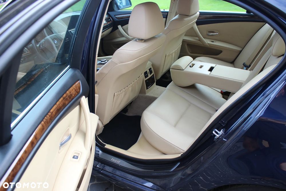 BMW Seria 5 - 30