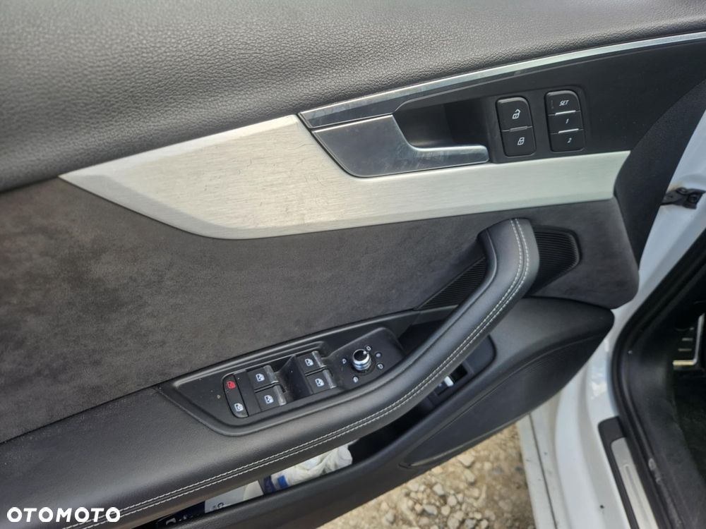 Audi S4 Avant 3.0 TFSI quattro tiptronic - 22