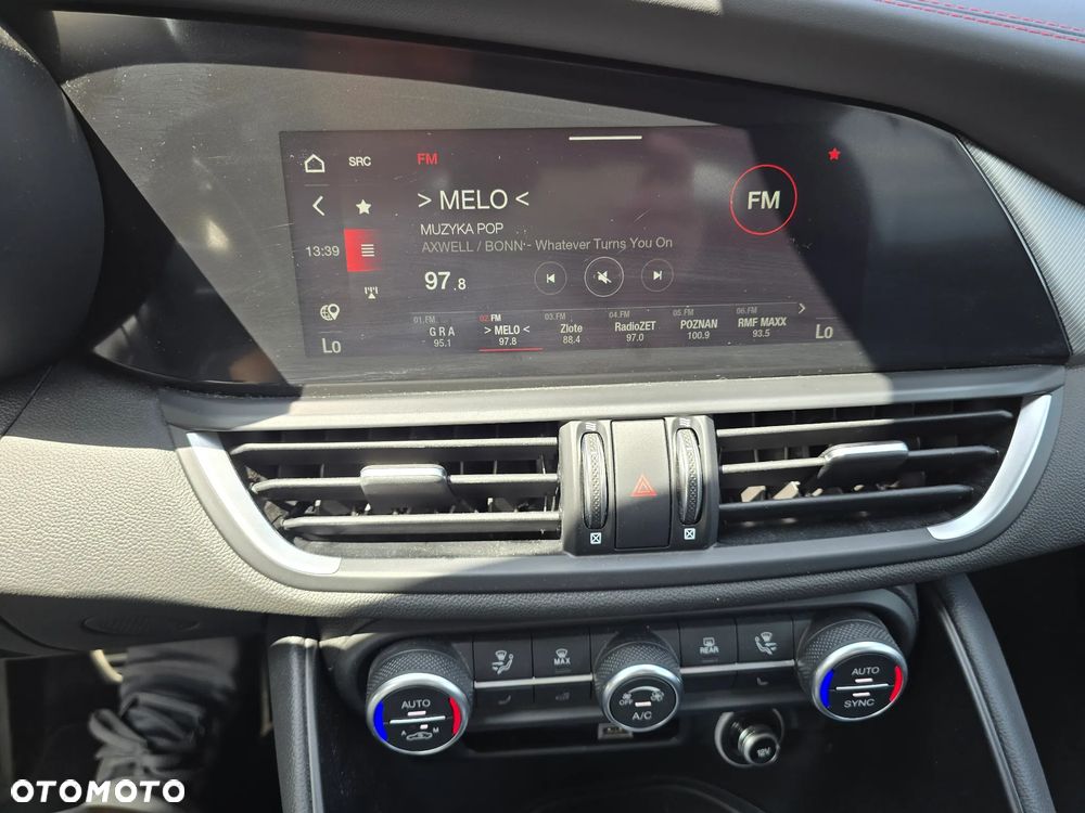 Alfa Romeo Giulia 2.0 Turbo Tributo Italiano Q4 - 22