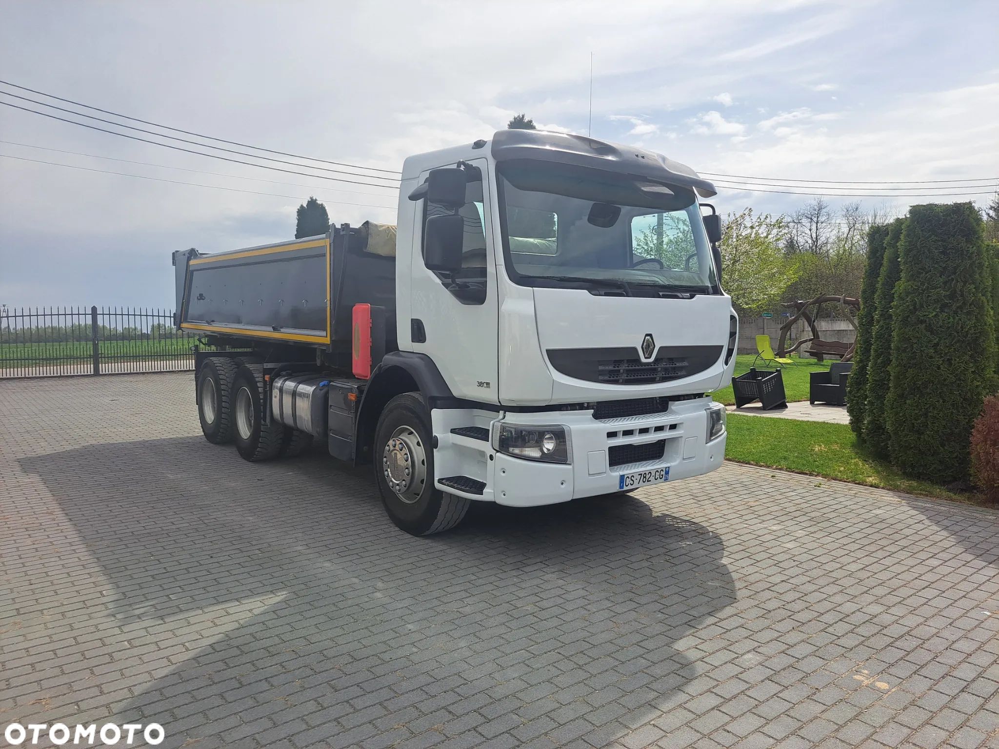 Renault Premium - 1