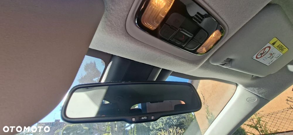 Toyota Yaris 1.5 Comfort - 16