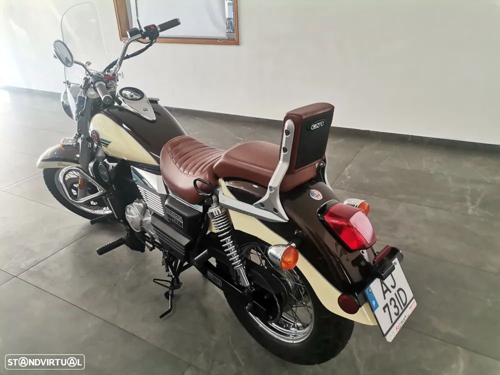 UM Renegade Comando - 4