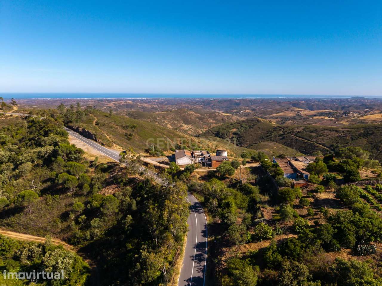 Terreno Misto com Projeto de Turismo Rural e Vista Panorâmica de Mar e - Grande imagem: 2/28