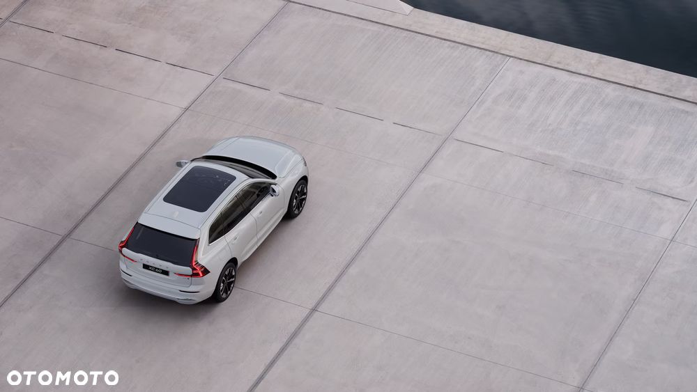 Volvo XC 60 B5 B AWD Ultra Bright - 2