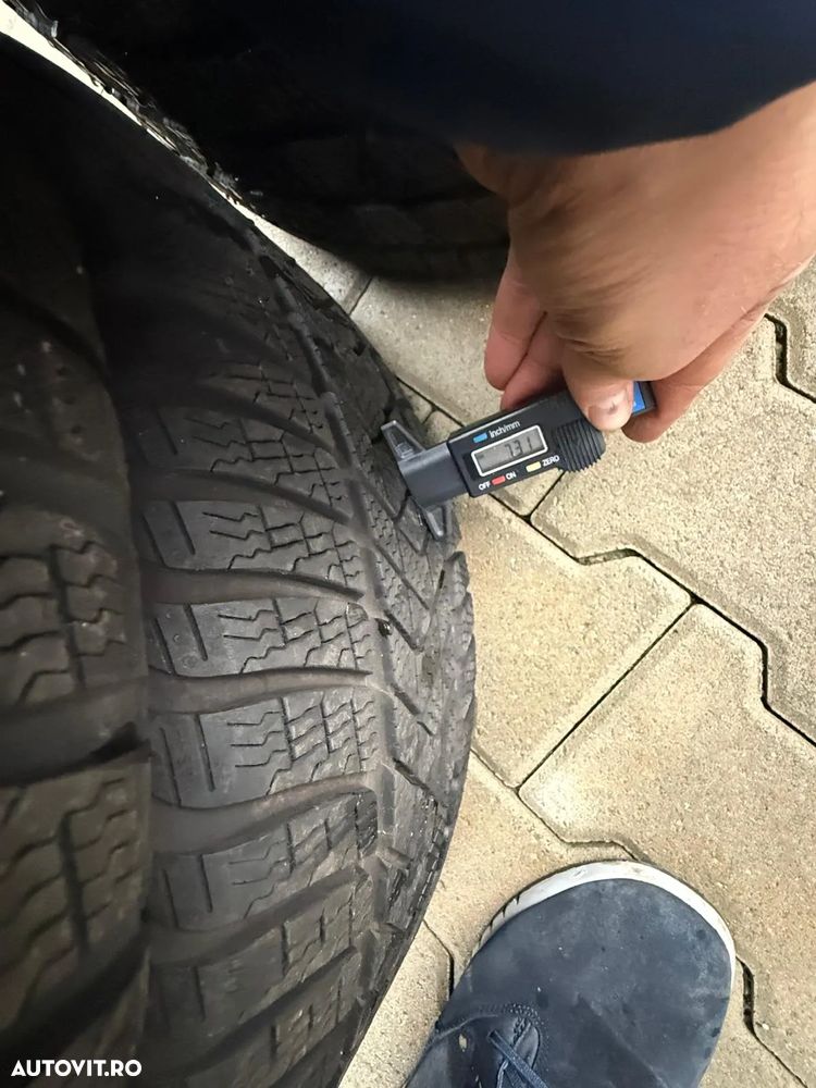 235 35 r20 IARNA PIRELLI - 3