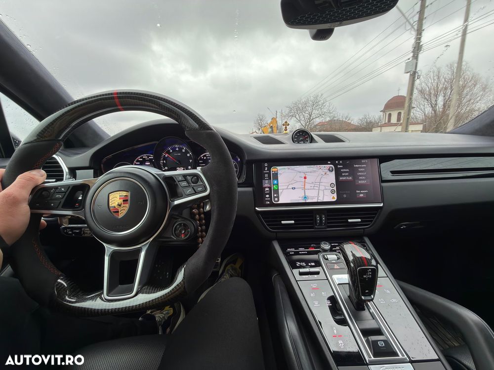 Porsche Cayenne Coupe - 8