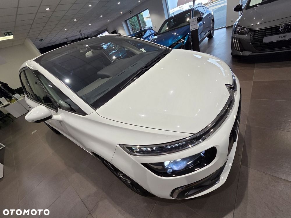 Citroën C4 Picasso 1.2 PureTech Shine S&S - 26