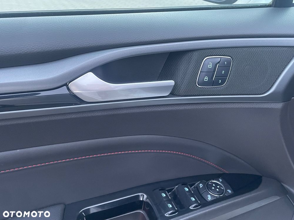 Ford Mondeo 2.0 TDCi STart-Stopp PowerShift-Aut ST-Line - 29