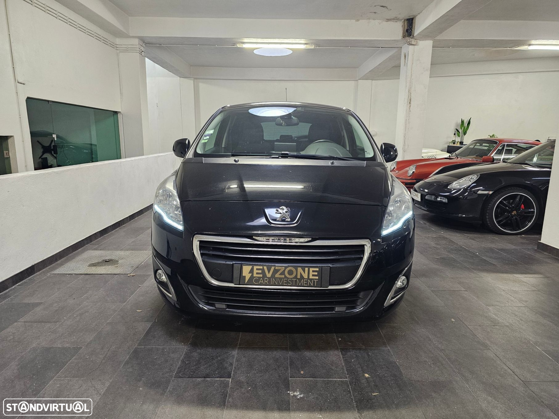 Peugeot 5008 1.6 BlueHDi Style EAT6 - 3