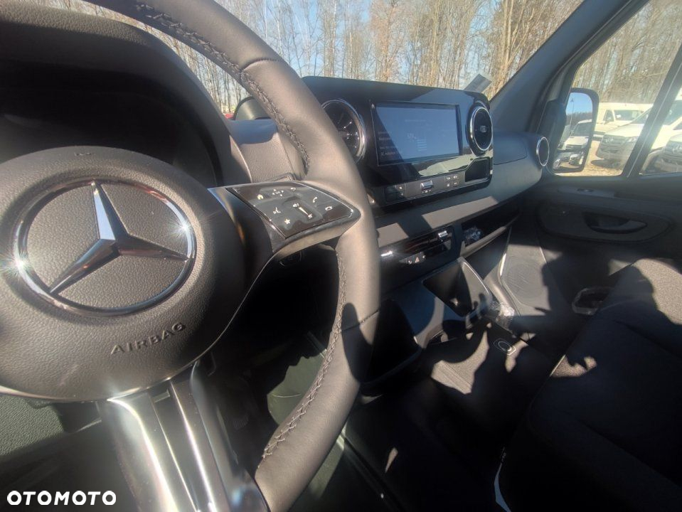 Mercedes-Benz eSprinter - 9
