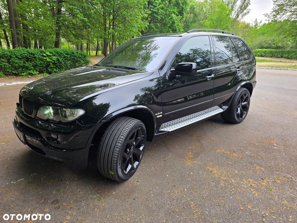 BMW X5 4.8is - 1