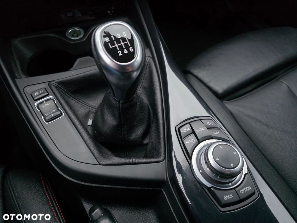 BMW Seria 1 116i Sport Line - 17