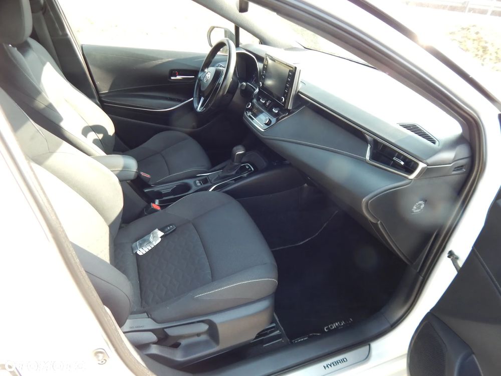 Toyota Corolla 1.8 Hybrid Comfort - 10