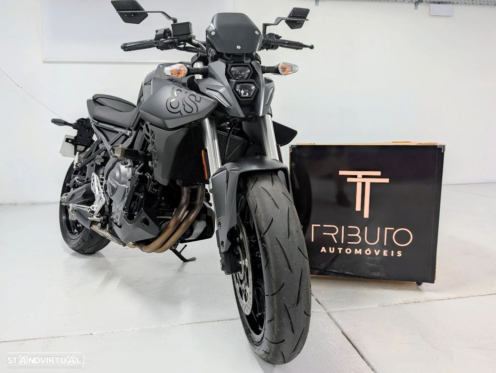 Suzuki GSX GSX-8S - 1