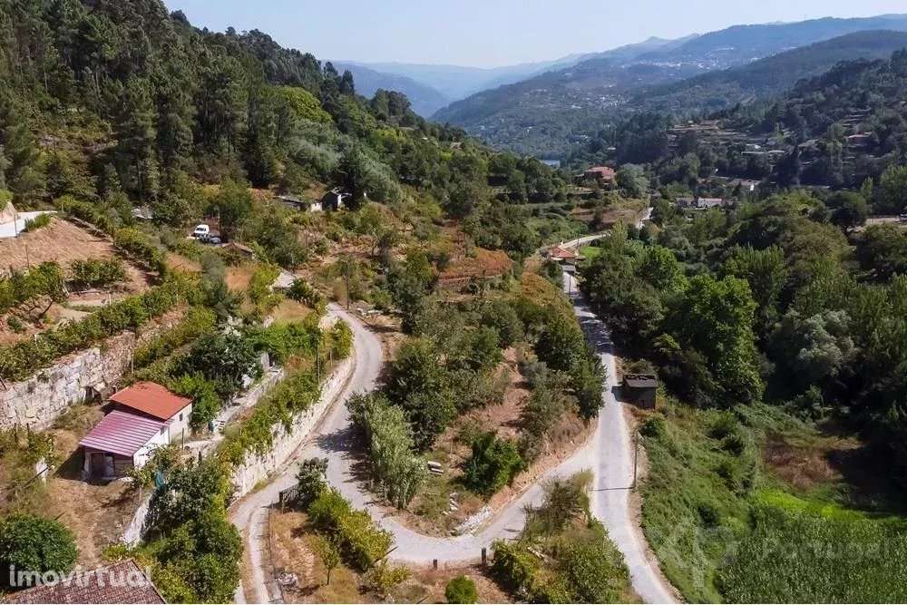 TERRENO | MORADIA T3+1 - PRÓXIMO DO RIO DOURO E HOTEIS - Grande imagem: 3/36