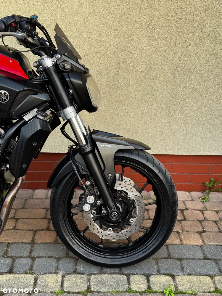 Yamaha MT - 12