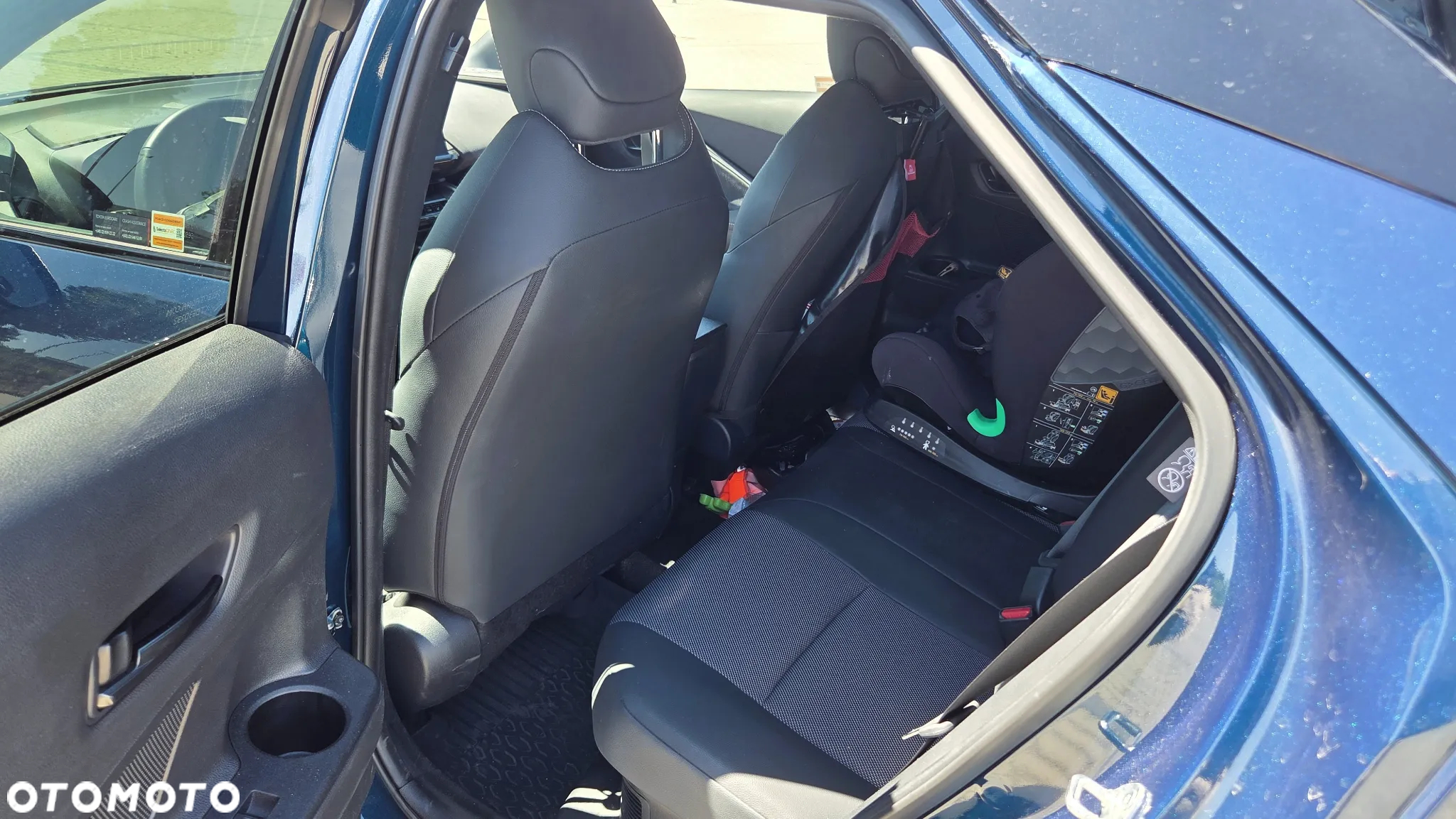 Toyota C-HR - 11