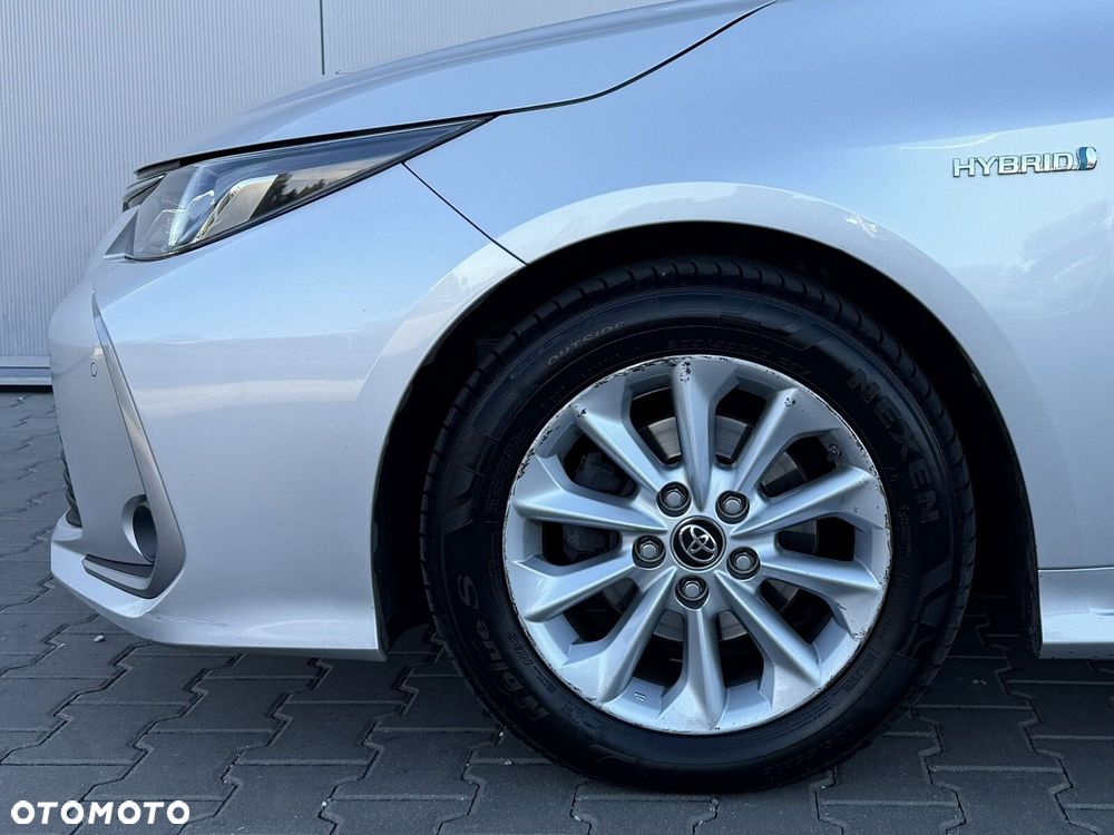 Toyota Corolla - 12