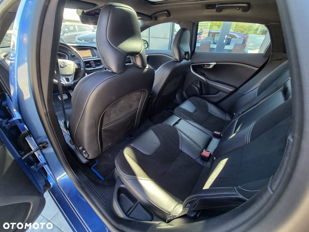 Volvo V40 T3 Geartronic RDesign - 25