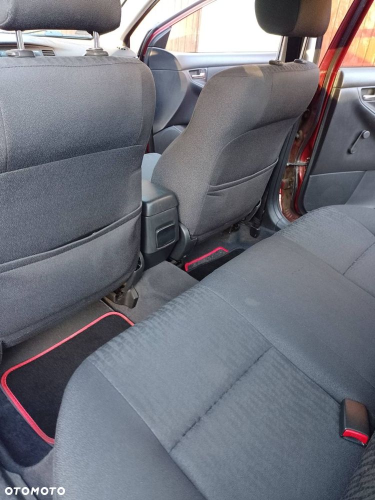 Toyota Corolla - 7