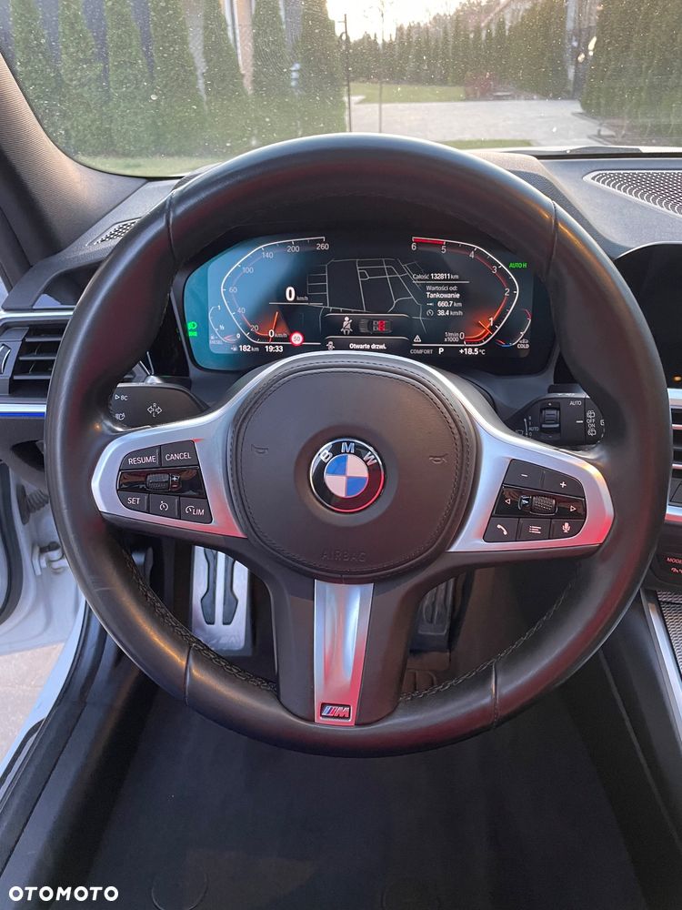 BMW Seria 3 318d Sport Line - 9