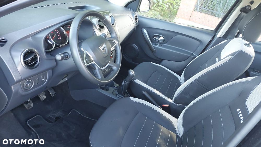 Dacia Sandero Stepway TCe 90 Prestige - 11