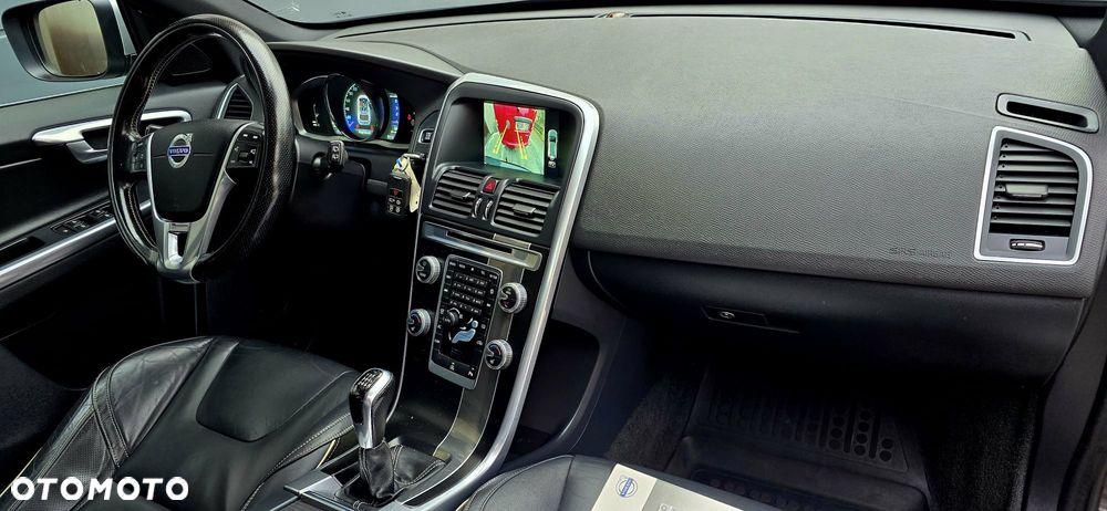 Volvo XC 60 D4 Drive-E R-Design Momentum - 30