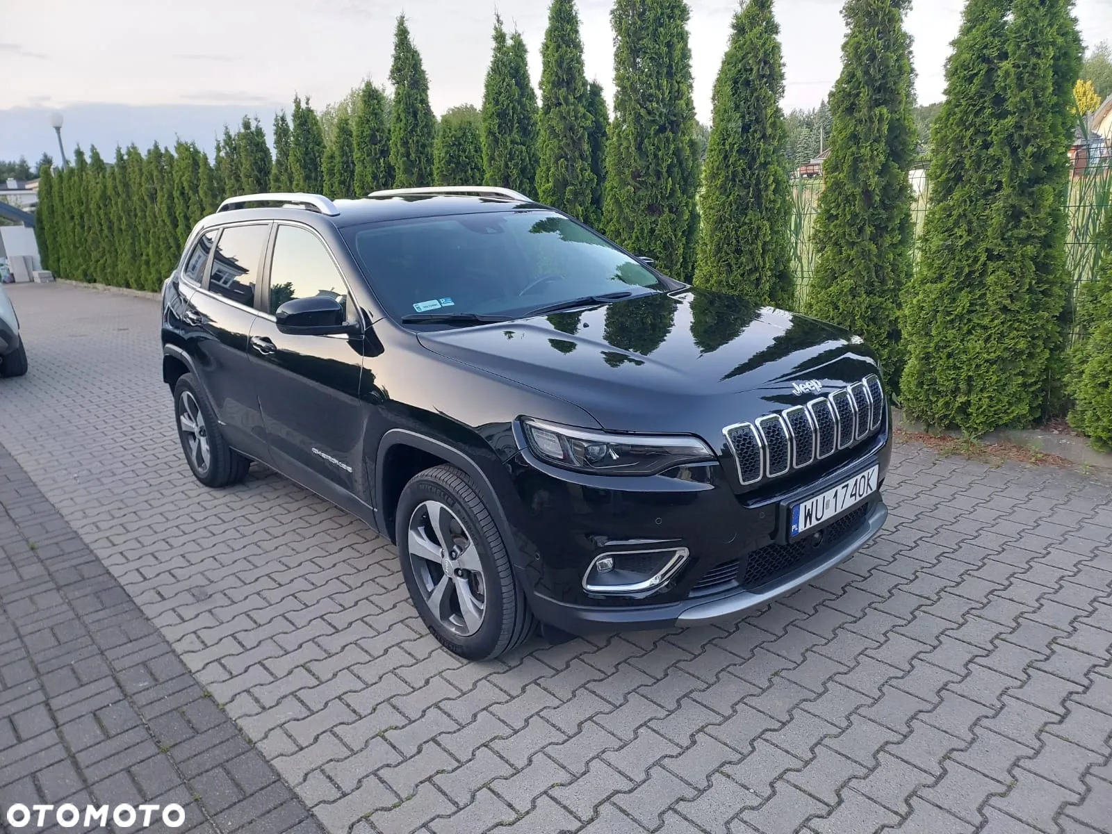 Jeep Cherokee - 3