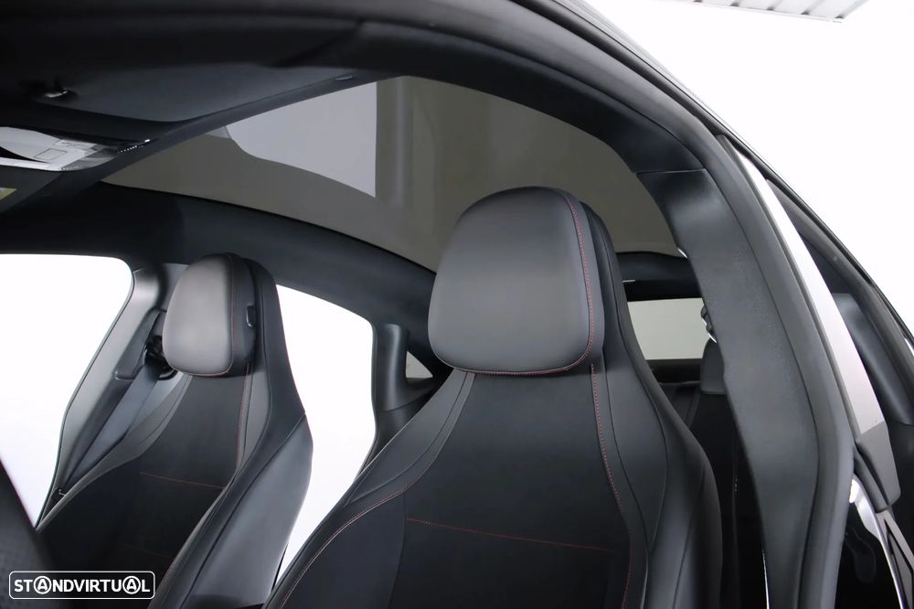 Mercedes-Benz CLA 250+ EQ - 19