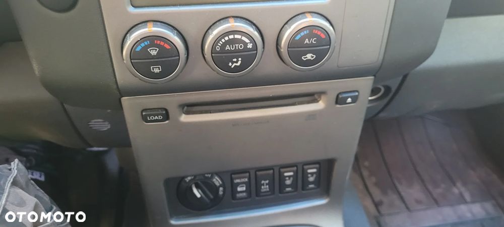 Nissan Navara 2008 photo 3