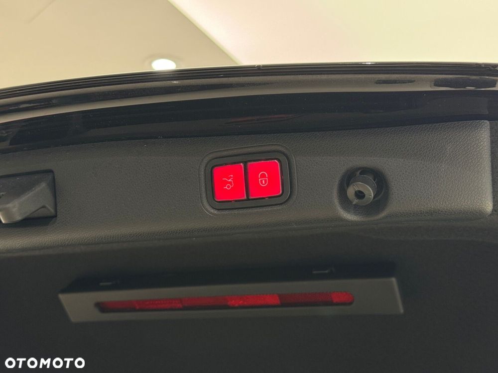 Mercedes-Benz Klasa E - 18