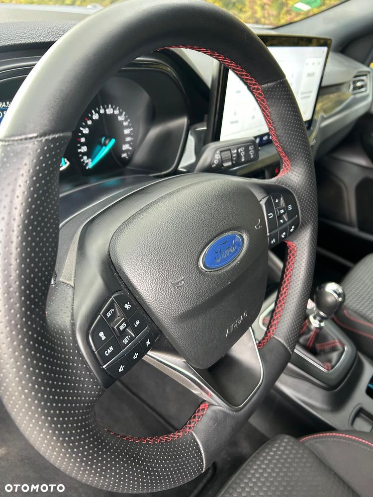 Ford Focus 1.0 EcoBoost Hybrid ST-LINE - 15