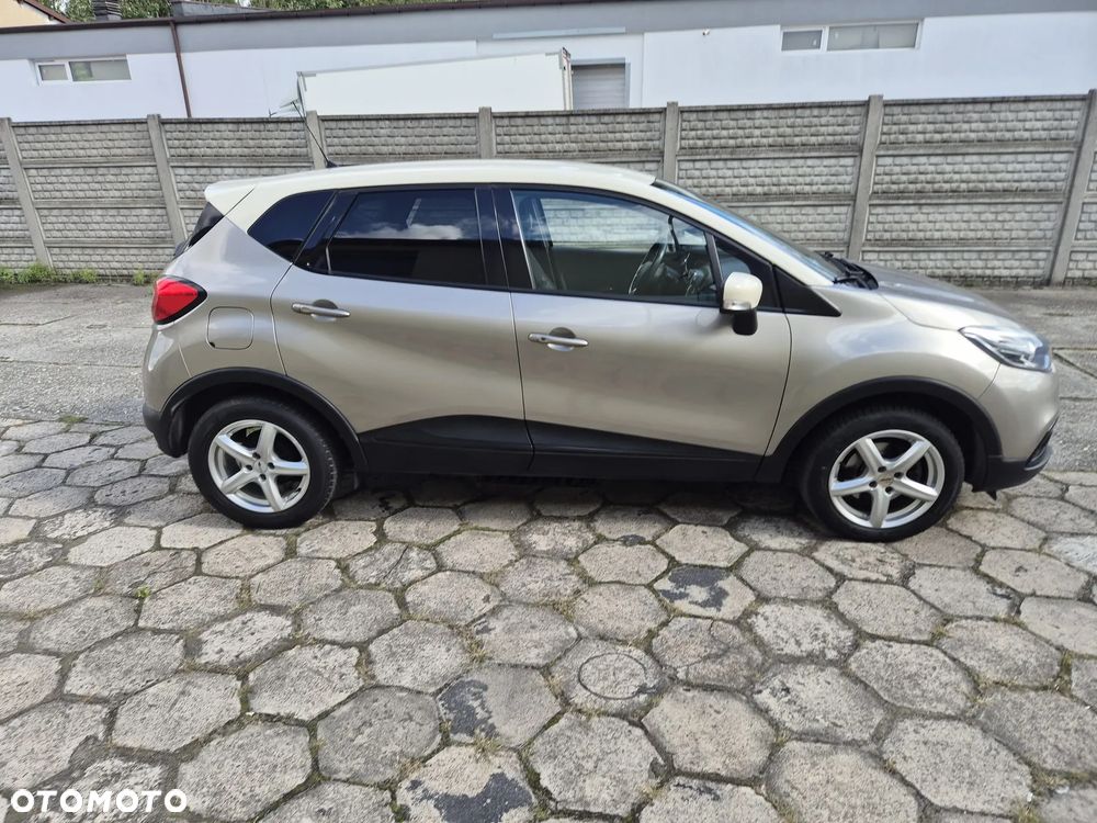 Renault Captur - 32