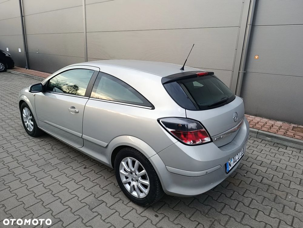 Opel Astra 1.6 Sport - 11