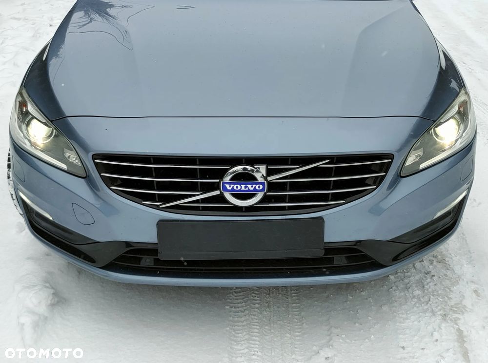 Volvo V60 D4 Geartronic Summum - 2
