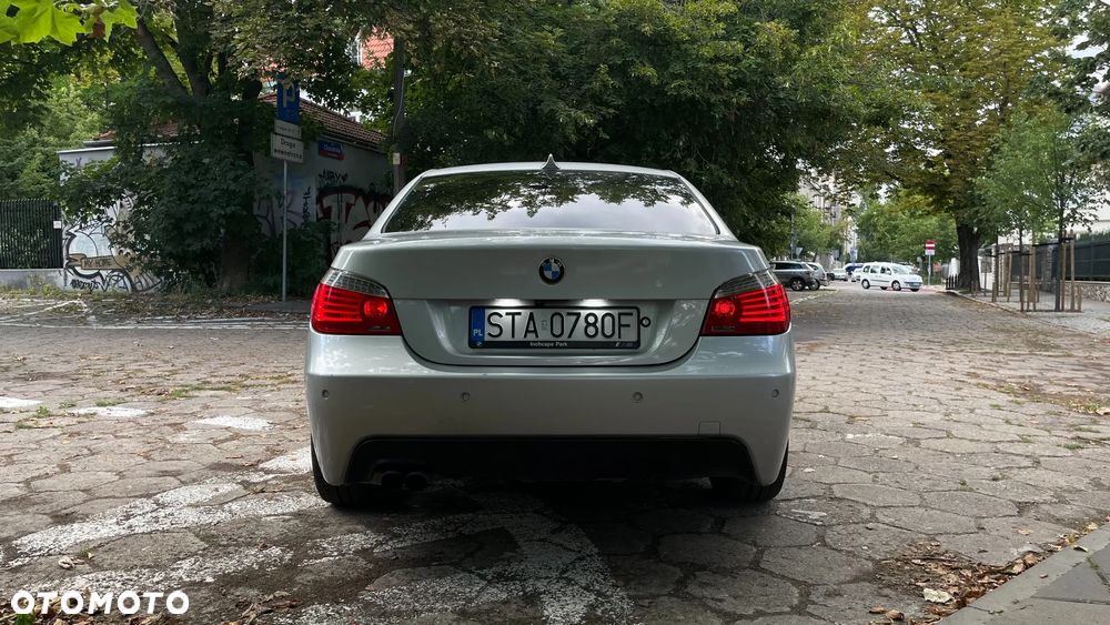 BMW Seria 5 523i - 12