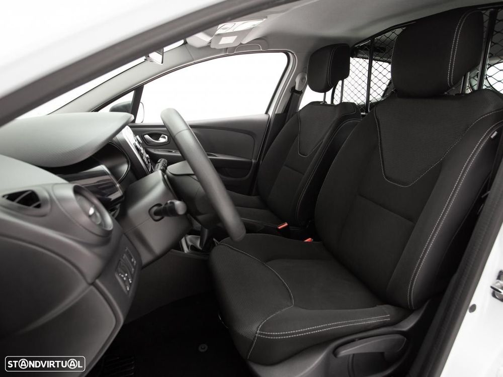 Renault Clio Van - 7