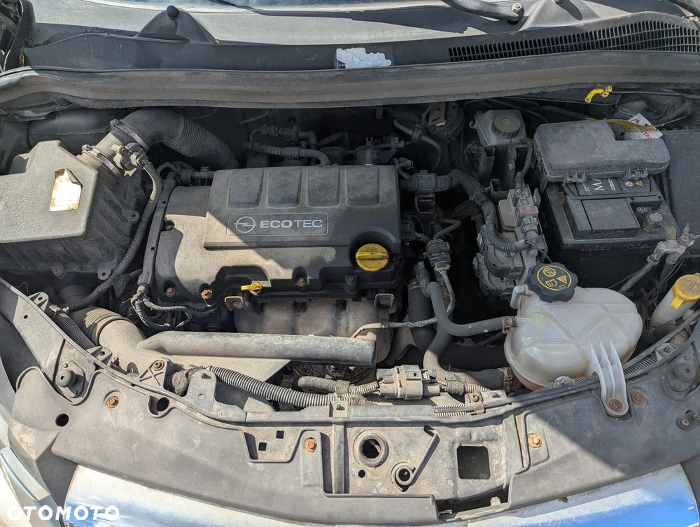 Opel Corsa 1.2 16V Enjoy - 9