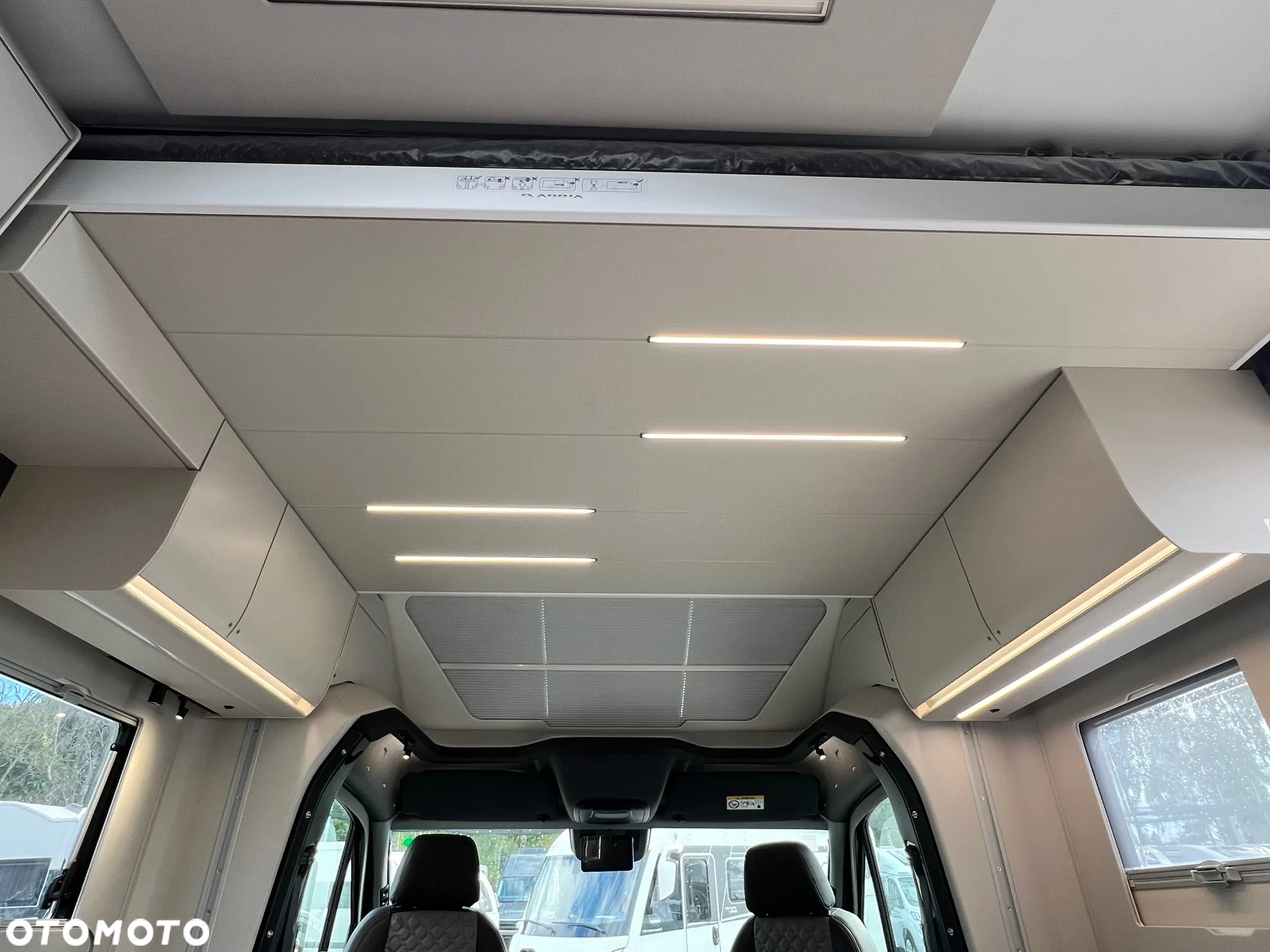 Adria Matrix Supreme 670DL - 17