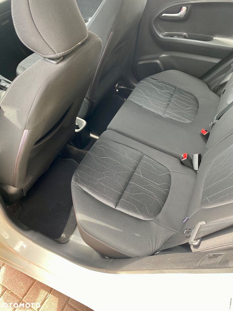 Kia Picanto 1.2 L - 9