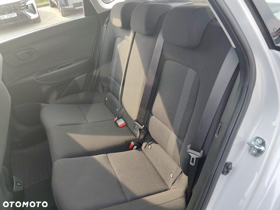 Hyundai i20 - 17