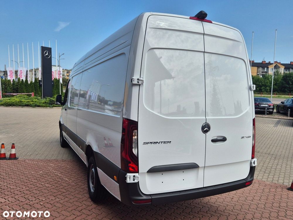 Mercedes-Benz Sprinter Sprinter - 11