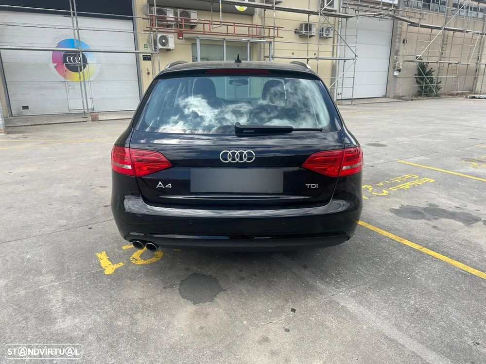Audi A4 Avant 2.0 TDI - 11
