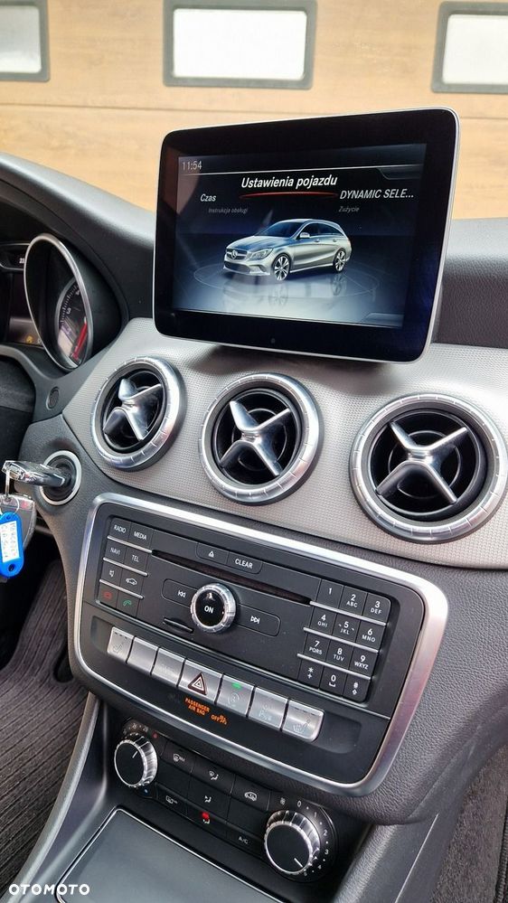 Mercedes-Benz CLA - 28